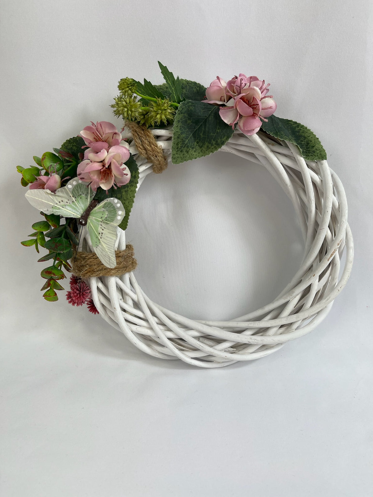 Corona Decorativa Blanca - Encanto Floral Artesanal